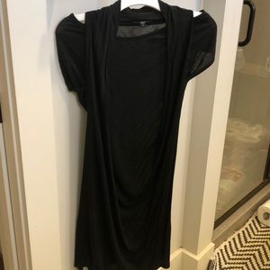 Pea in the Pod sleeveless black top